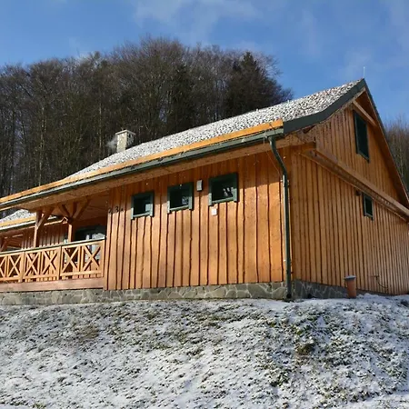 Pod Zielonym Dachem Feriehus *