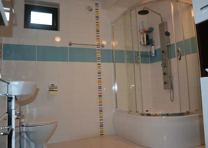 Pod Zielonym Dachem * カミェンナ・グラ